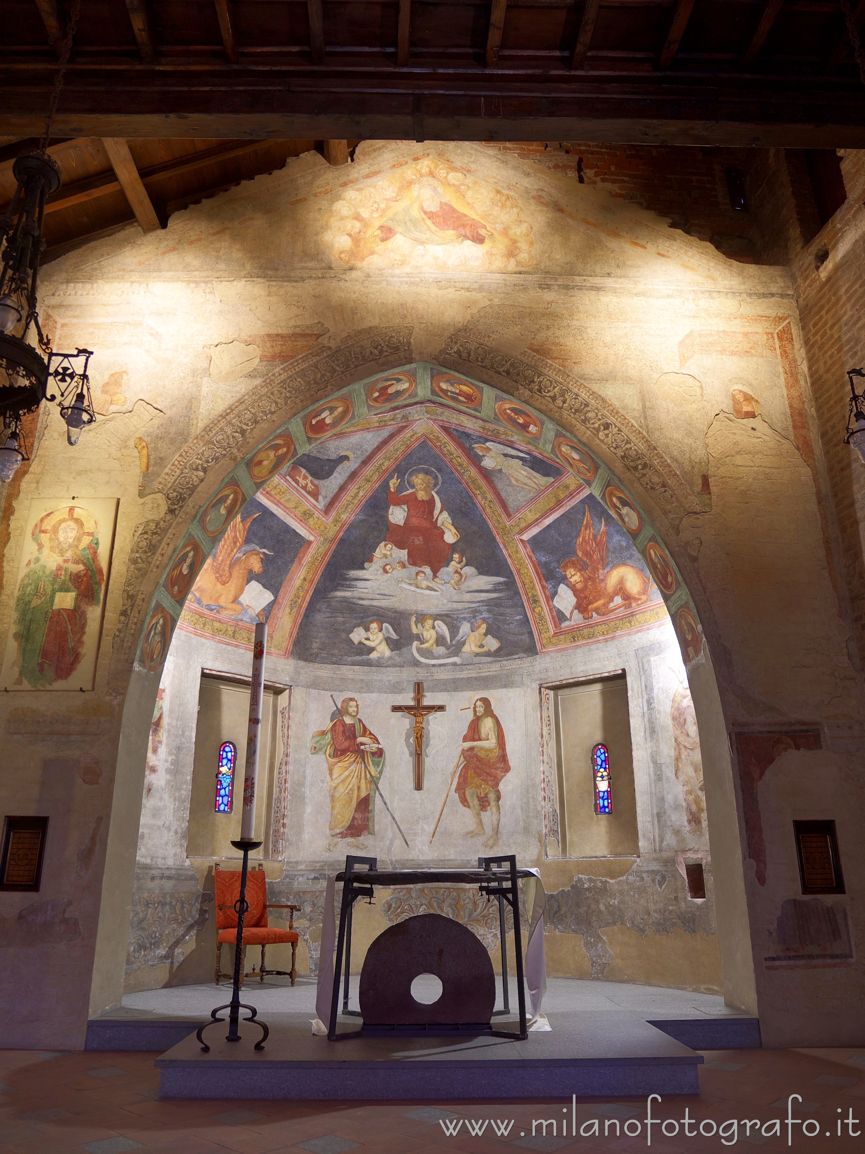 Milan (Italy) - Bottom wall of the left half of the Church of San Cristoforo at the Naviglio - Full resolution picture